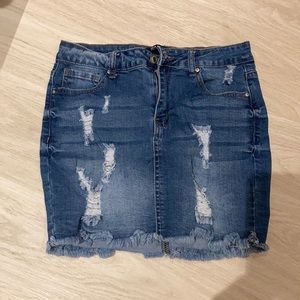 Jean skirt (distressed)